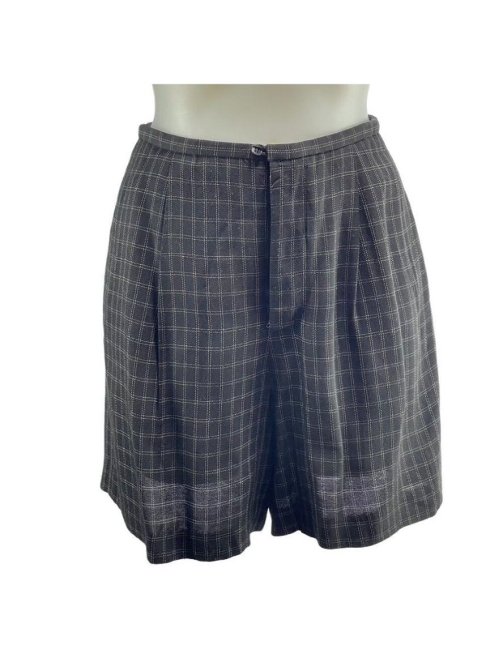 Vintage Gray Plaid Pleated High-Waist Skort With Button Closure Back Pocket And